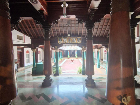 A R House - Chettinadu Heritage House
