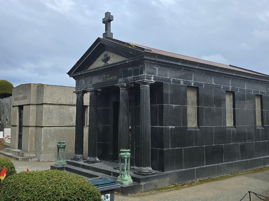 市政公墓-蓬塔阿雷纳斯必去景点
