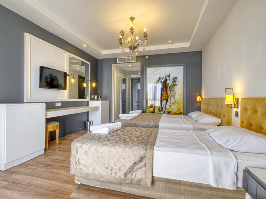 Sey Beach Hotel & Spa主图