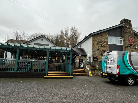 小羊与旗帜旅馆主图