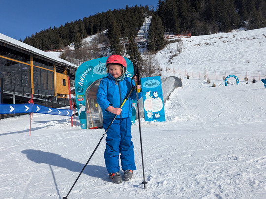 The Snow School-梅瑞贝尔必去景点