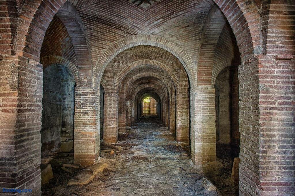 La Vecchia Cantina Guzzardi