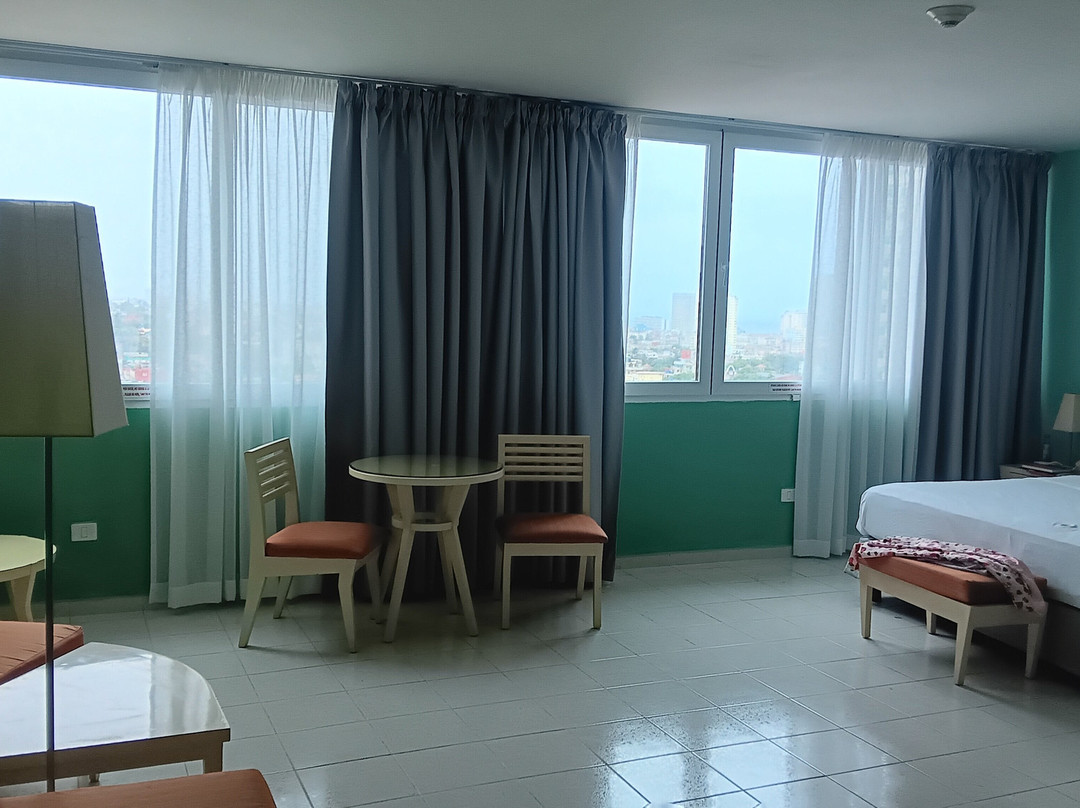 卡普里哈瓦那NH酒店主图