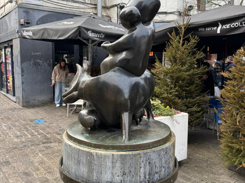 Het Borrelmannetje-哈瑟尔特必去景点