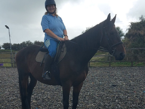 Caradon Hill Trekking and Equestrian Centre-Pensilva必去景点