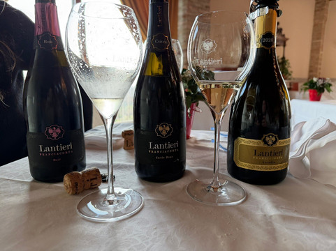 科尔特兰提瑞农家乐主图