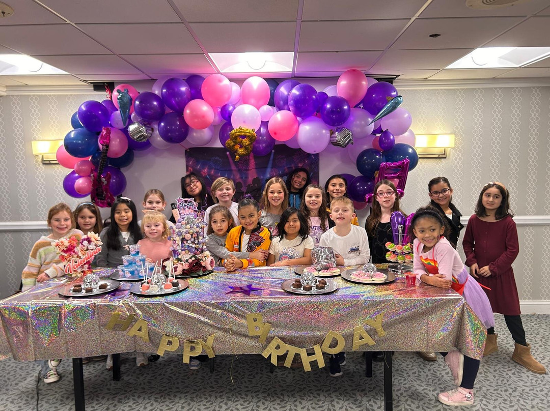 芝加哥伍德戴尔埃尔克格罗夫希尔顿逸林酒店主图