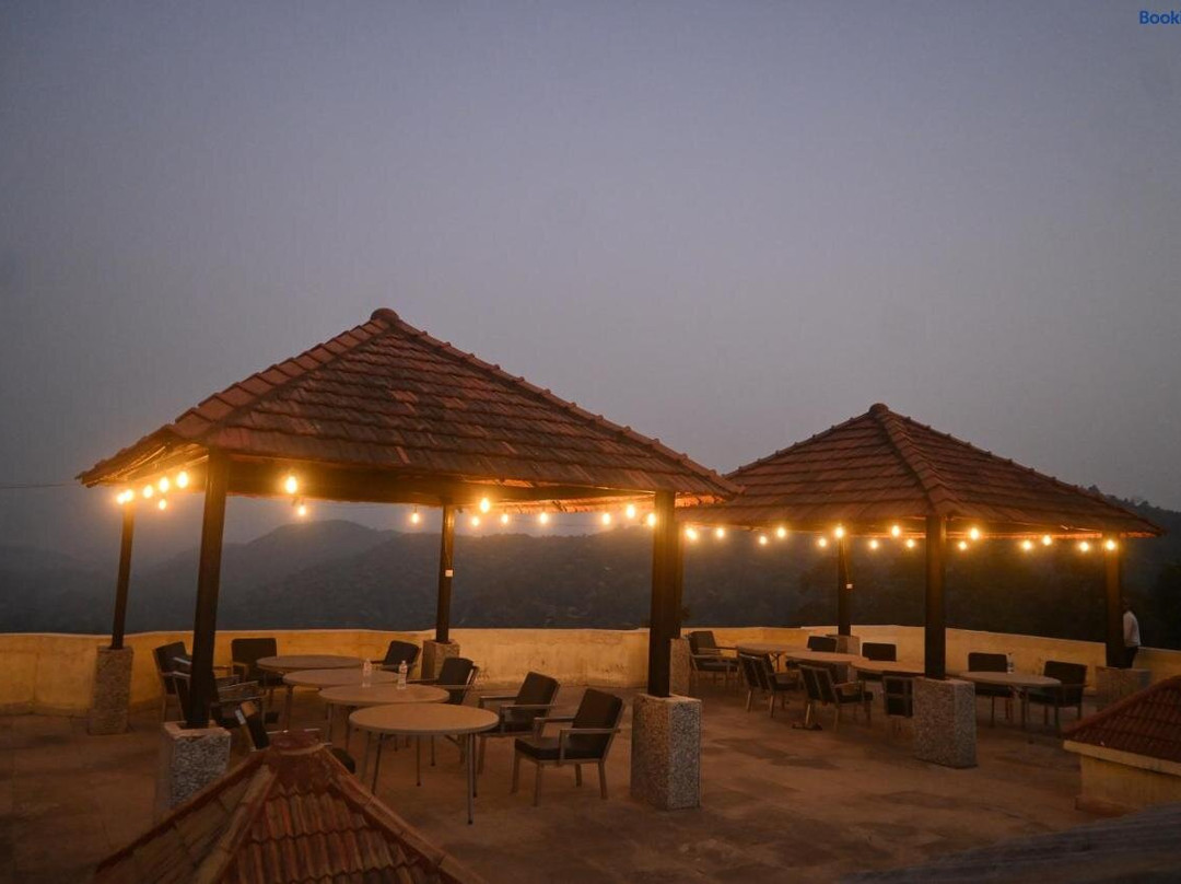 Hundru Hotel Tourist and Resturant