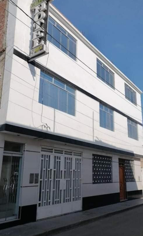 Calypso Hotel
