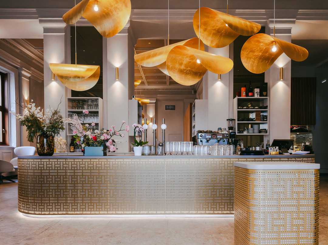 Nikkai Cafe & Restaurant