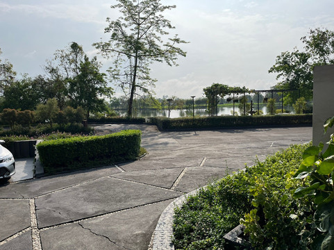 北城山度假酒店主图