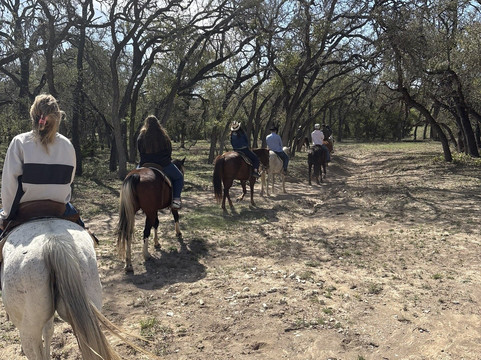 Rancho Cortez Day Trips-Bandera必去景点