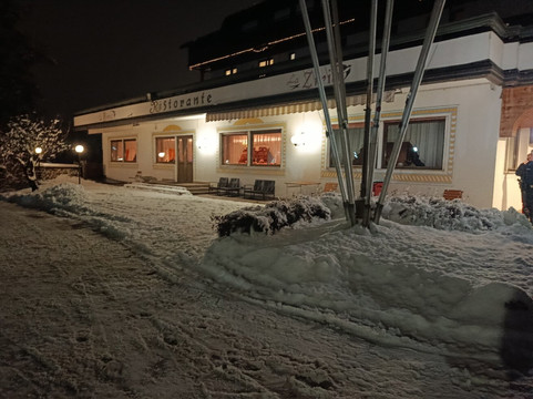 摩纳哥体育酒店主图