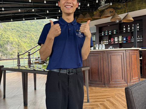 Erina Cruise-下龙湾必去景点