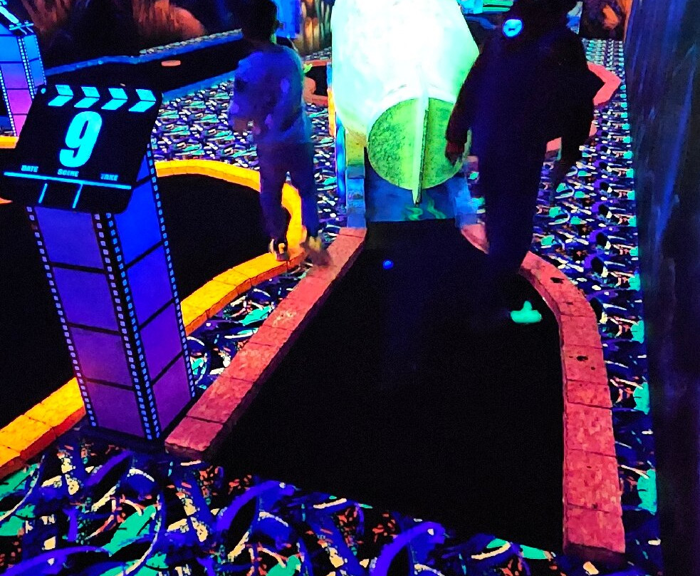 GlowGolf Eindhoven-埃因霍温必去景点