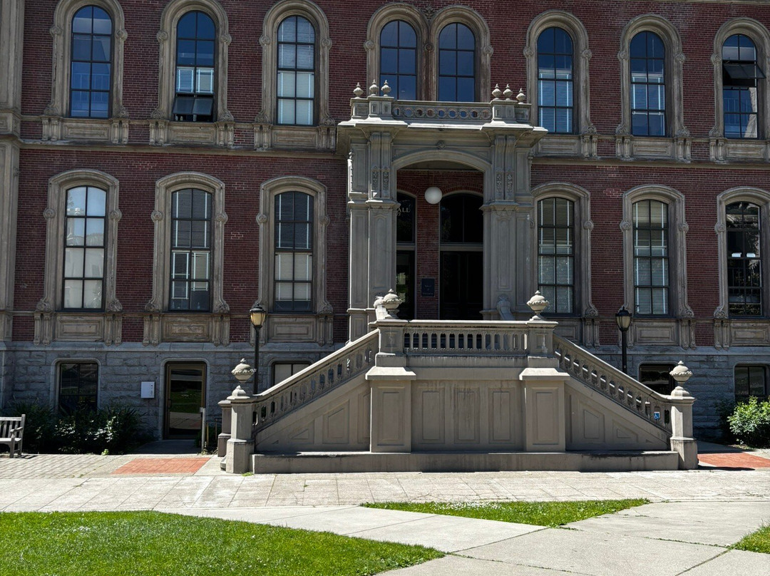 South Hall-伯克利必去景点