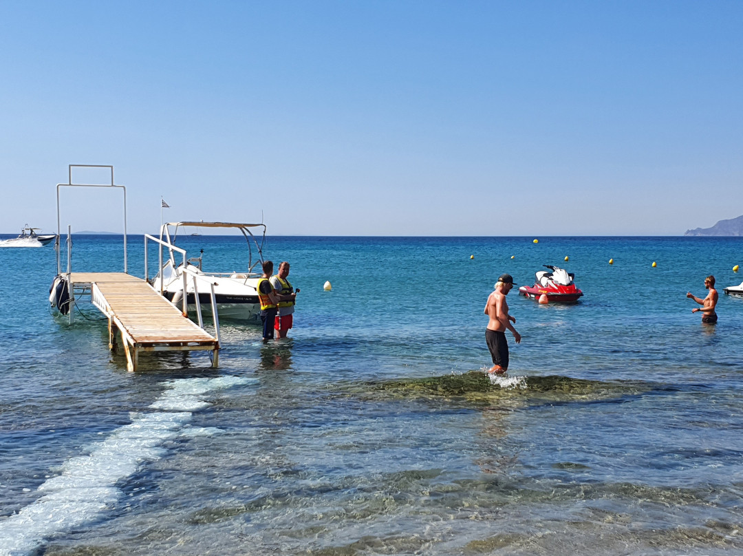 蓝色礁湖度假村 – 全包主图