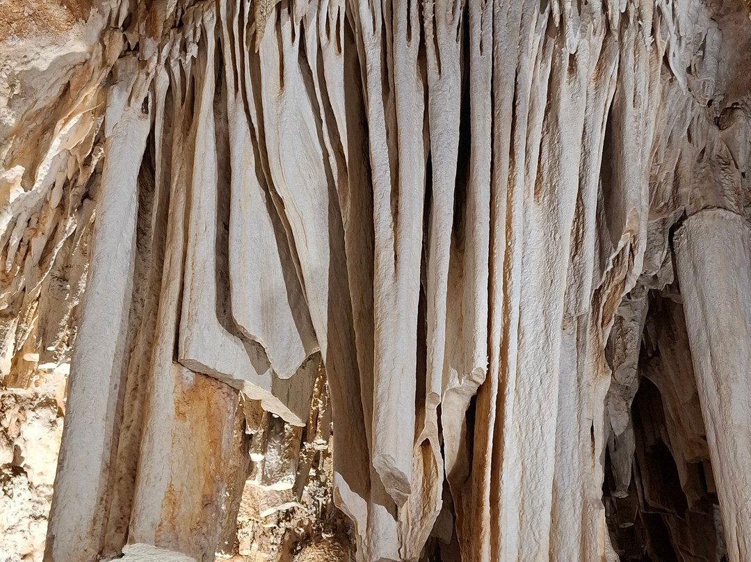 Grotte de Limousis-Limousis必去景点