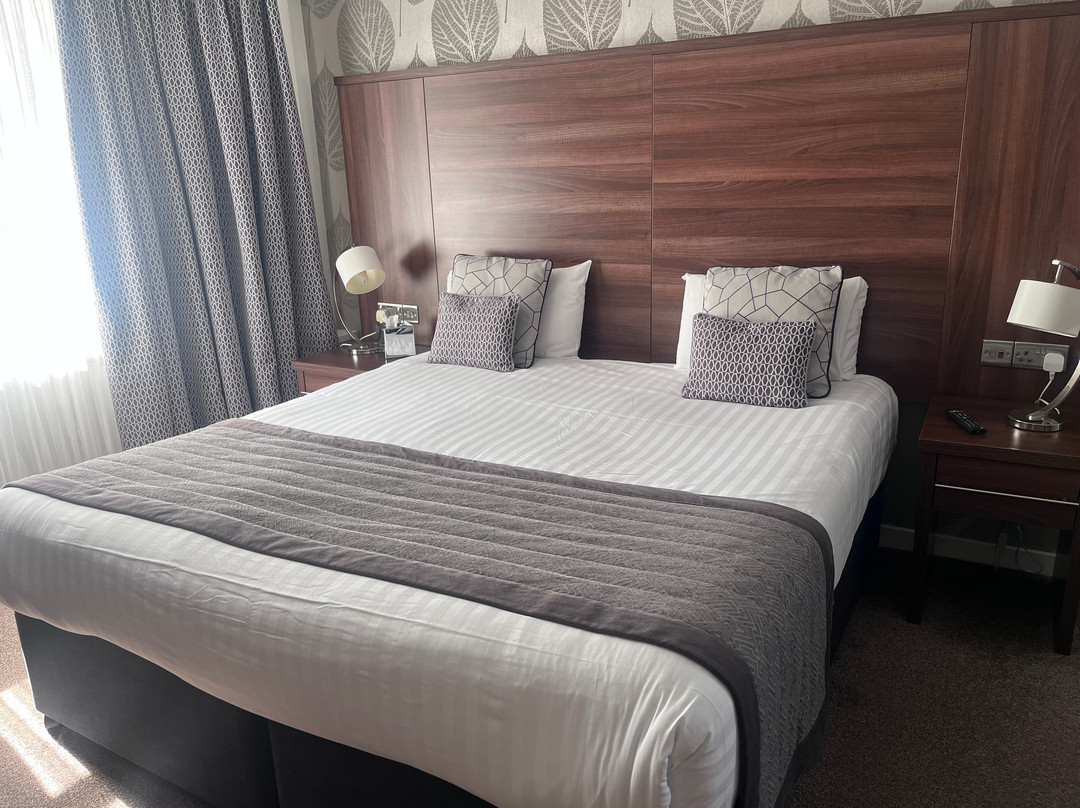 The Melbreak Hotel主图