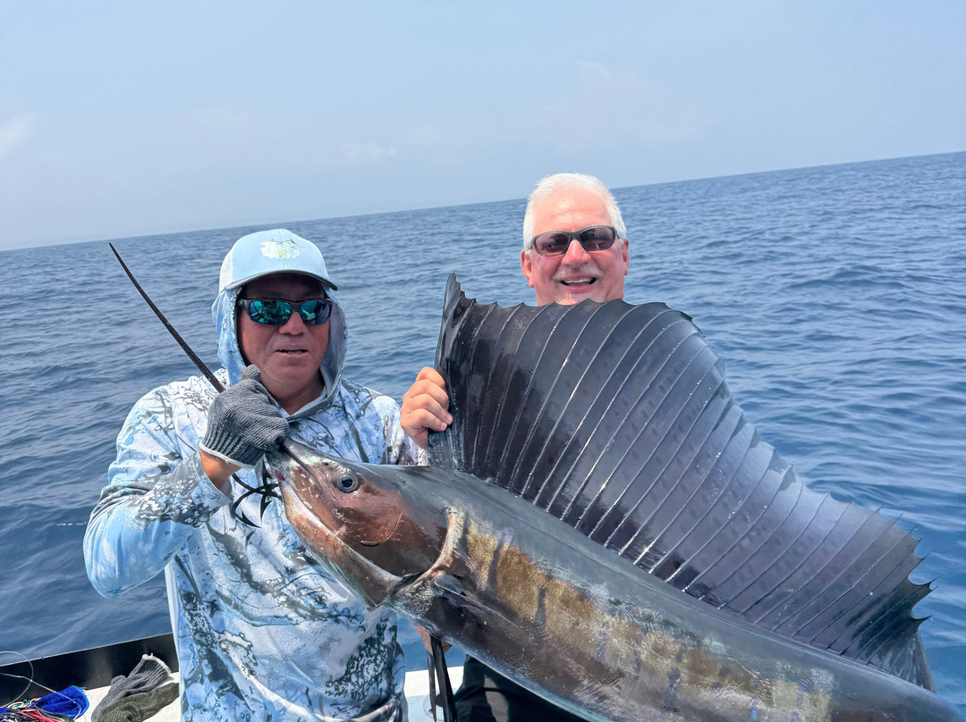 Fishing With Tico Huatulco-Crucecita必去景点