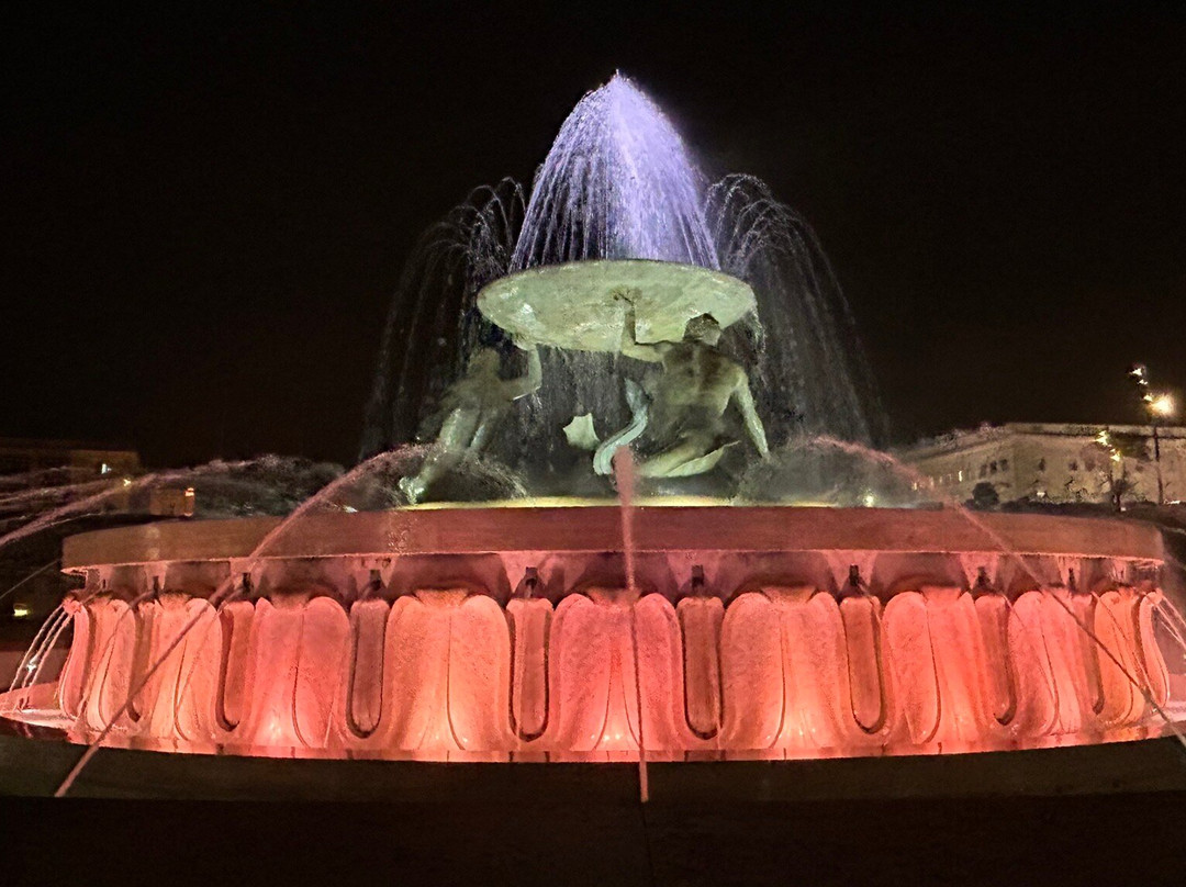 Triton Fountain-瓦莱塔必去景点