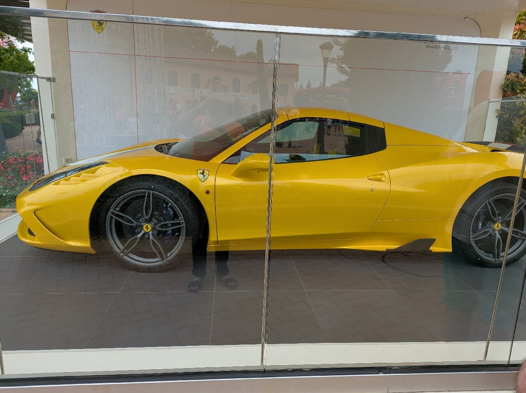 Ferrari Land-Vila Seca必去景点