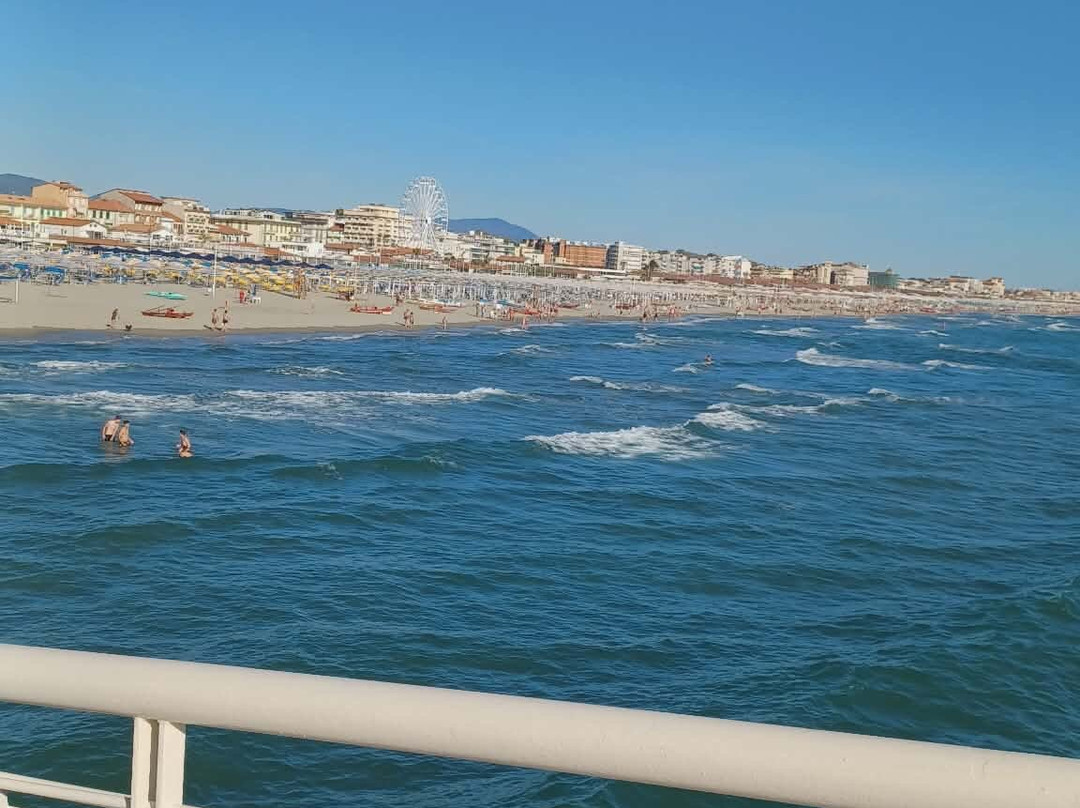 Pontile Bellavista Vittoria-Lido di Camaiore必去景点