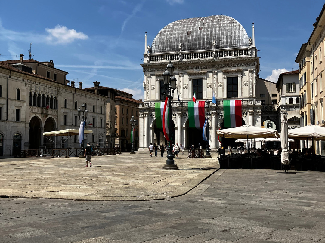Piazza della Loggia-布雷西亚必去景点