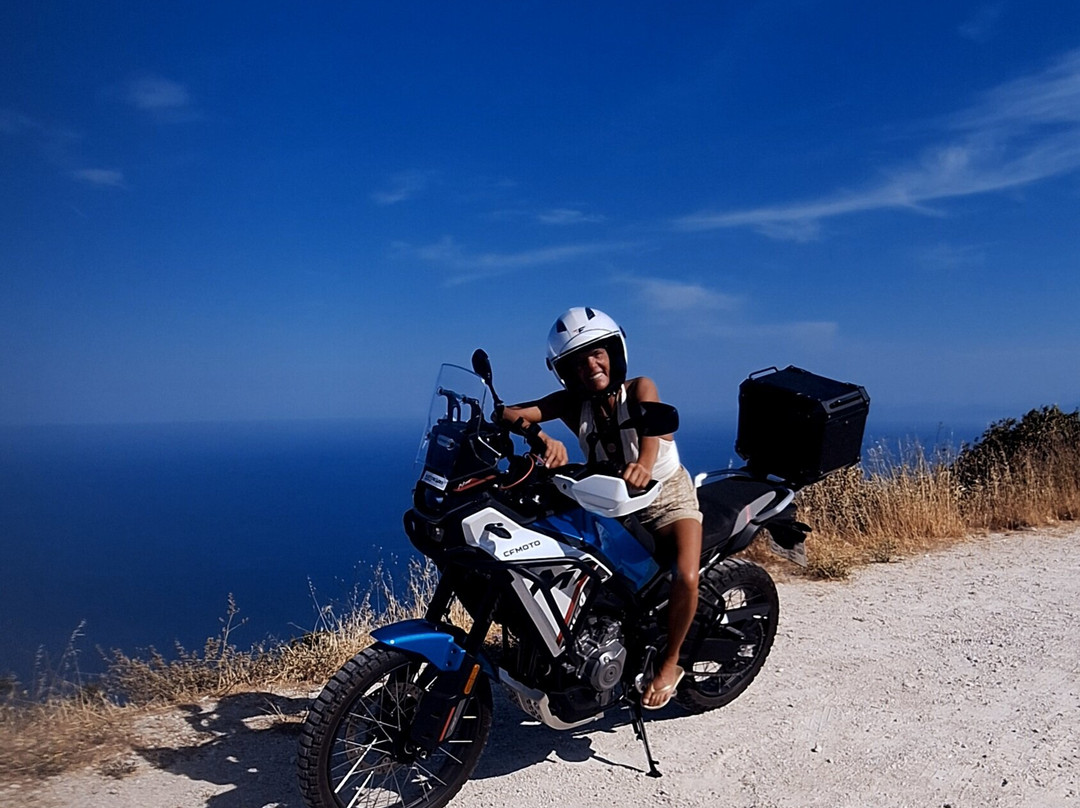 Moto Riders Rental-Perigiali必去景点