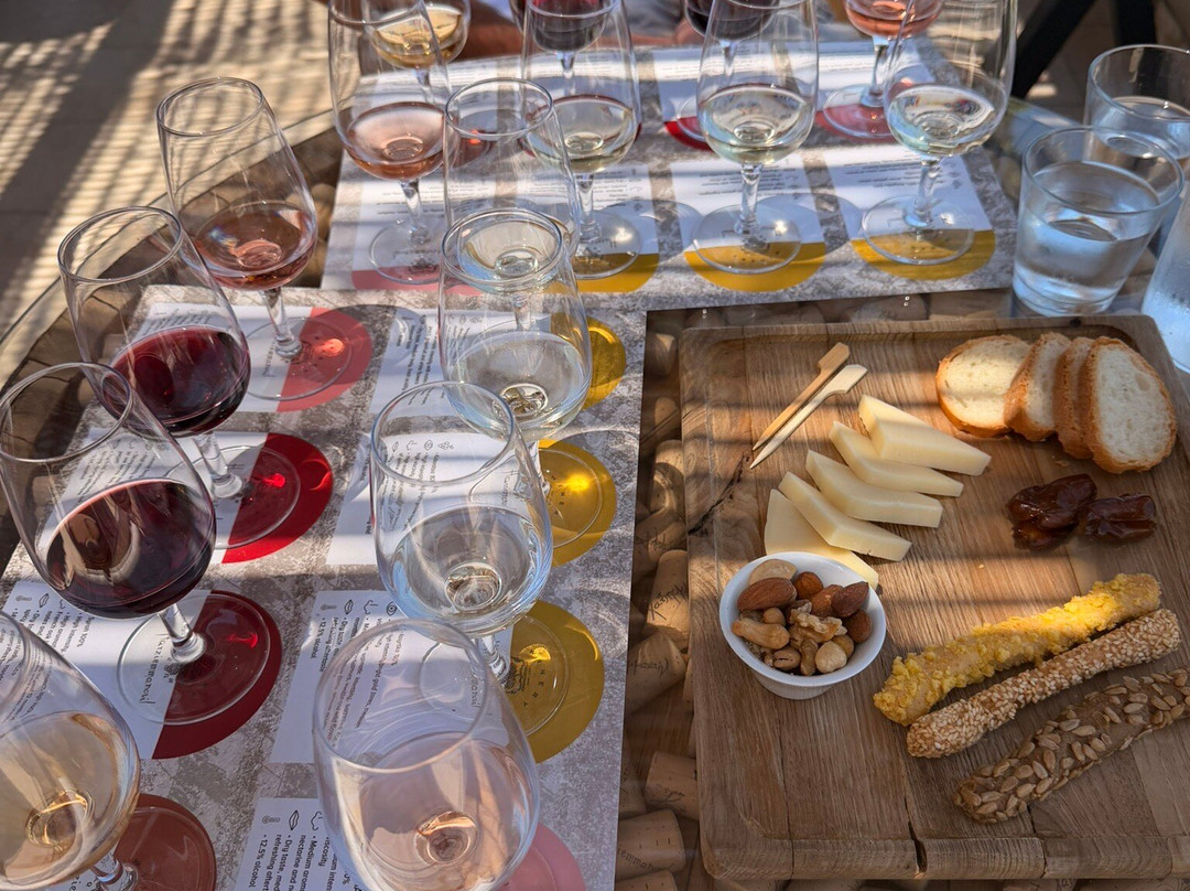 Hatziemmanouil Winery-Linopotis必去景点