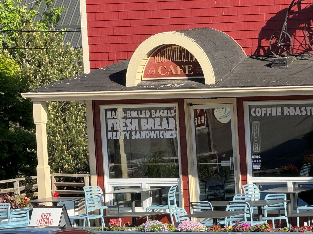 Highwheeler Cafe and Bakery