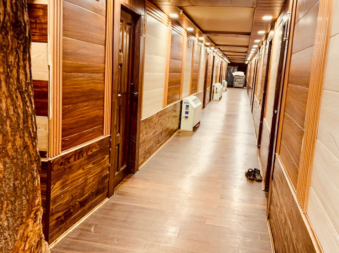 Gulmarg Zahgeer Continental主图