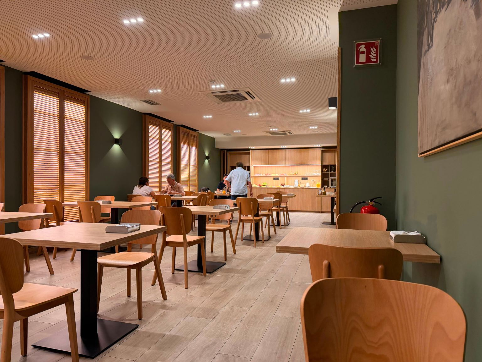 蒙德拉贡酒店-旅行者