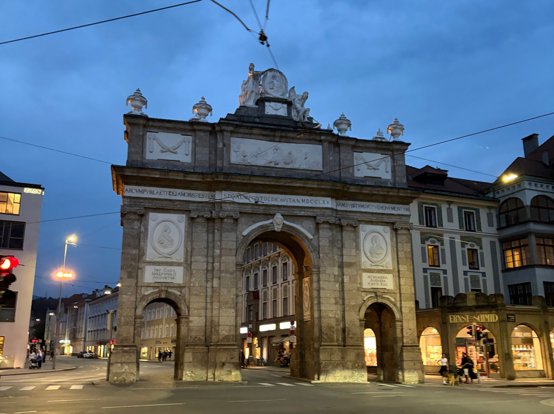 Triumphal Arch (Triumphpforte)-茵斯布鲁克必去景点