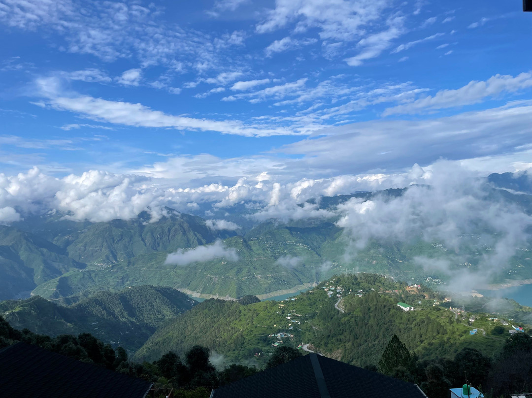 Rudraksh,喜马拉雅山度假村主图