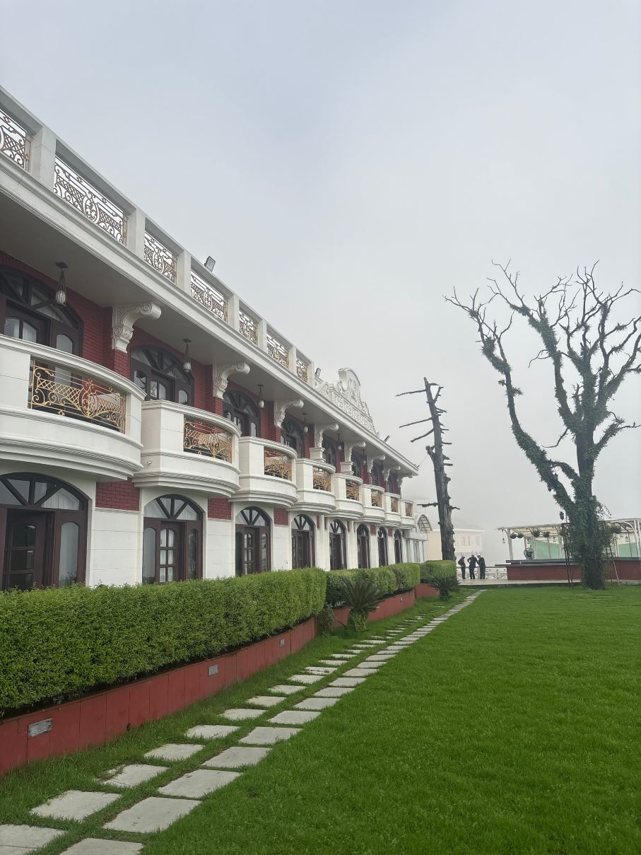 慕苏里玛尔路温德姆华美达酒店-旅行者