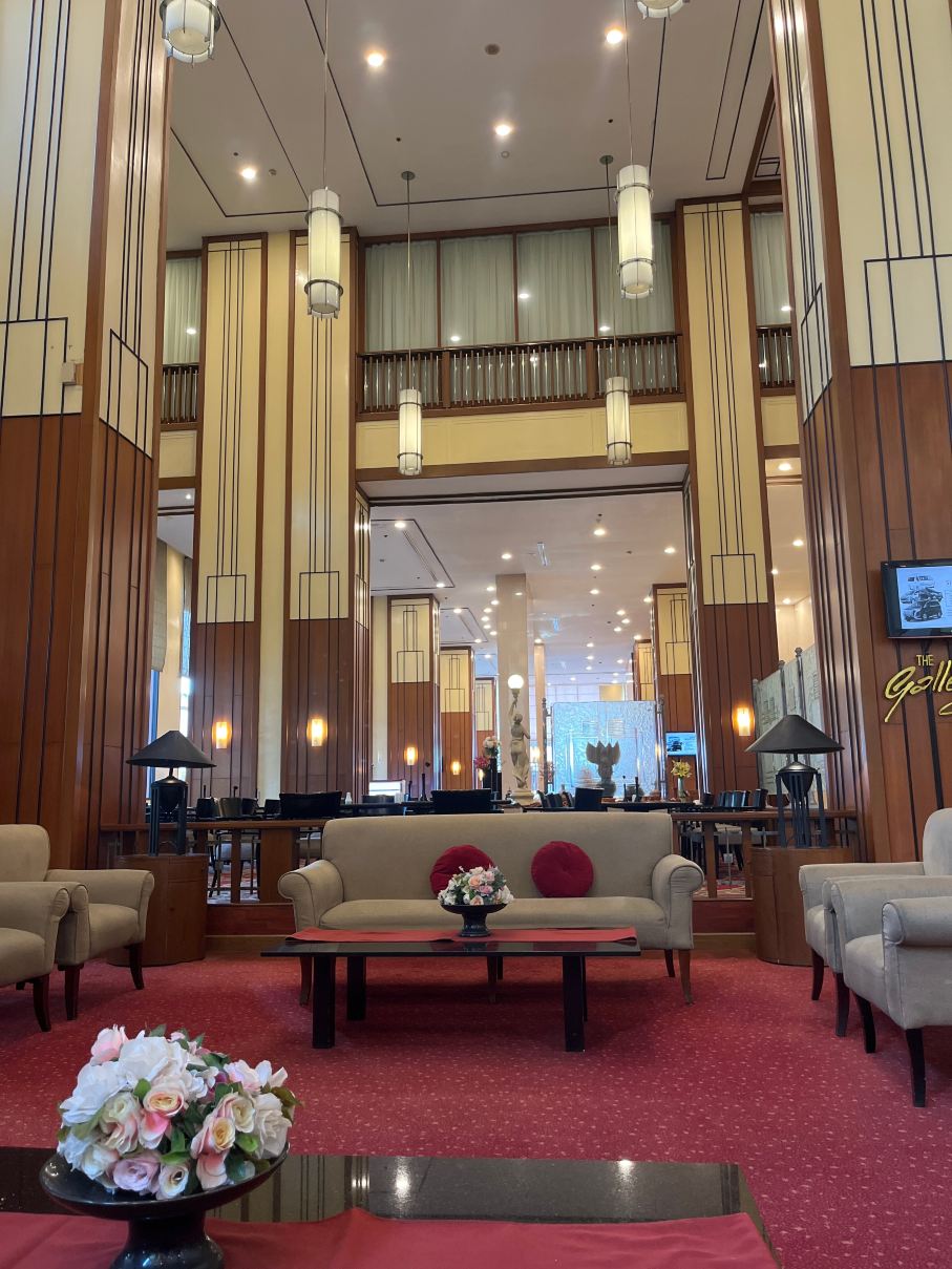 雷德托普酒店-旅行者