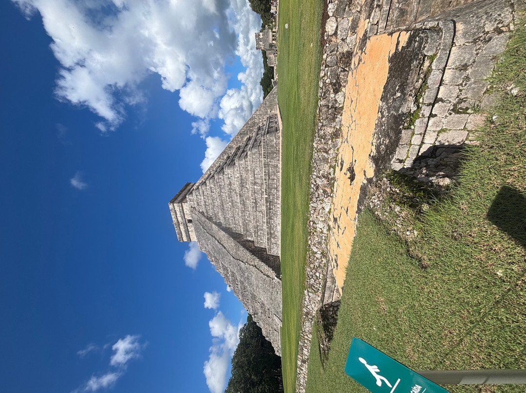 奇琴伊察旅馆主图