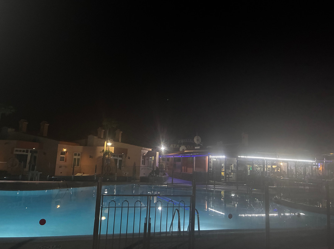 卡斯蒂略海滩酒店主图