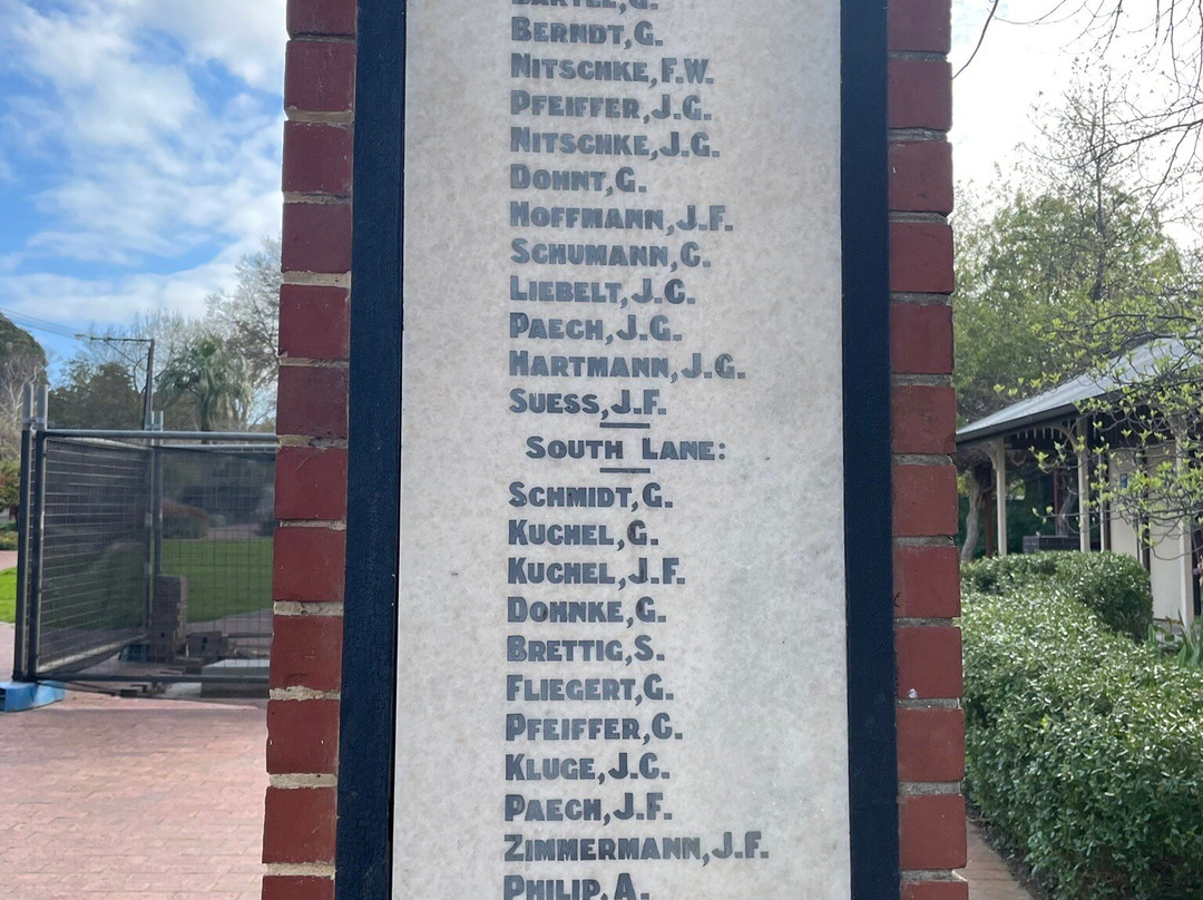 Pioneer Memorial Gardens-汉道夫德国村必去景点