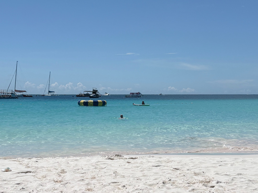 Carlisle Bay-布里奇顿必去景点