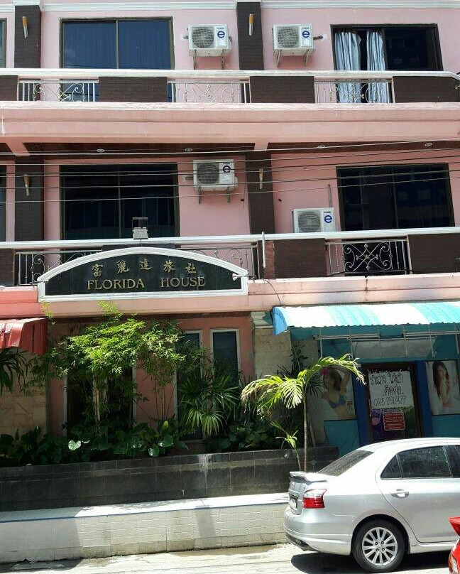 Fernz Hotel