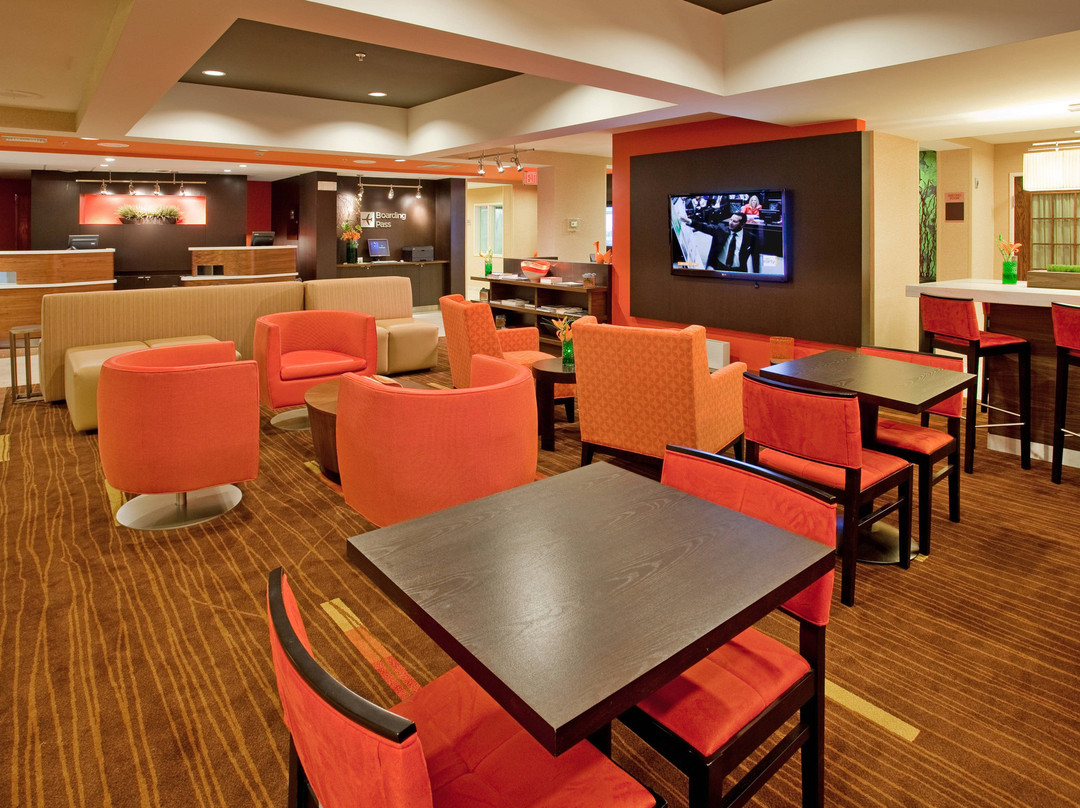 休斯顿庭院伍德兰酒店主图