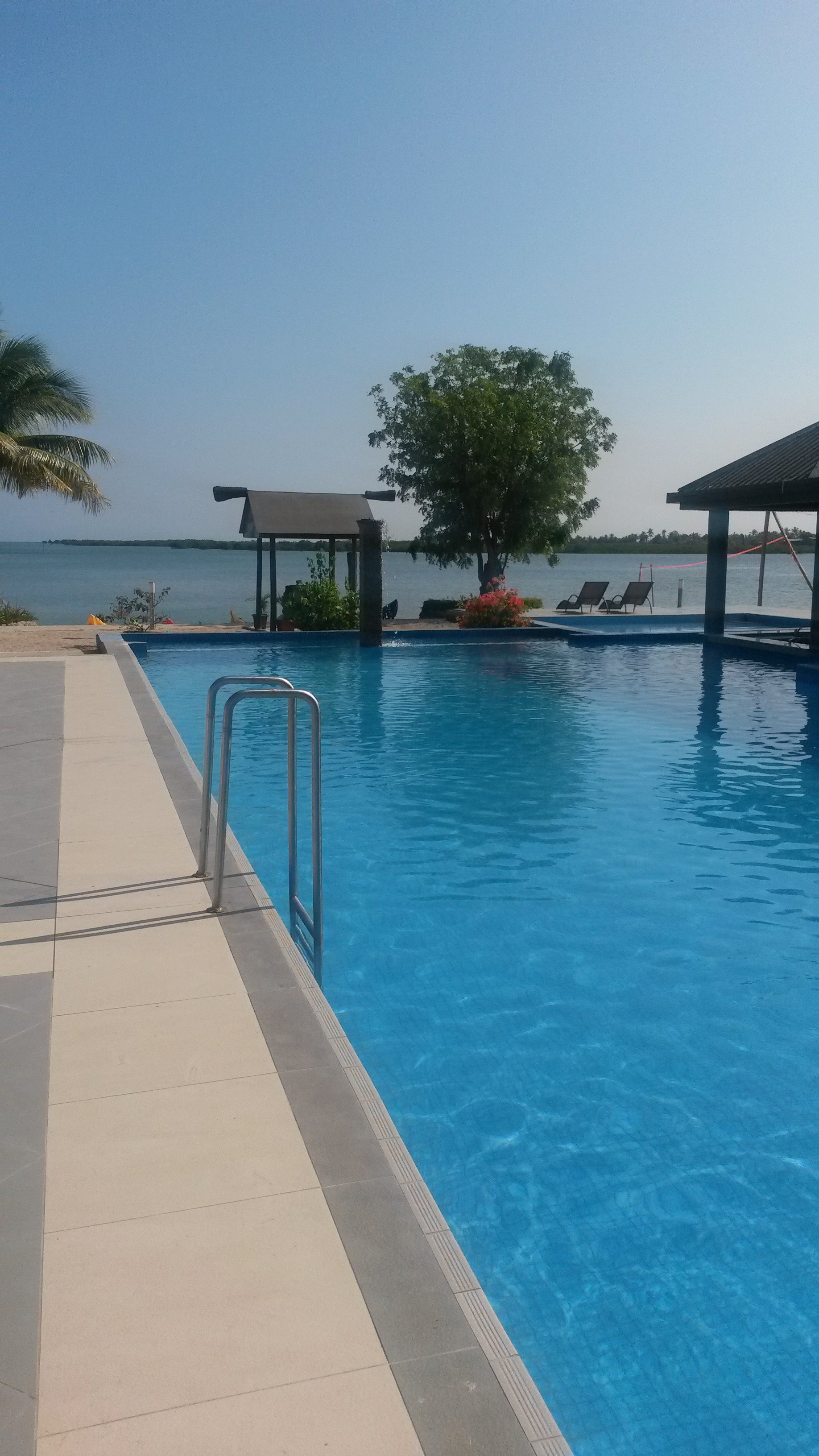Landers Bay Resort & Spa Fiji-泳池