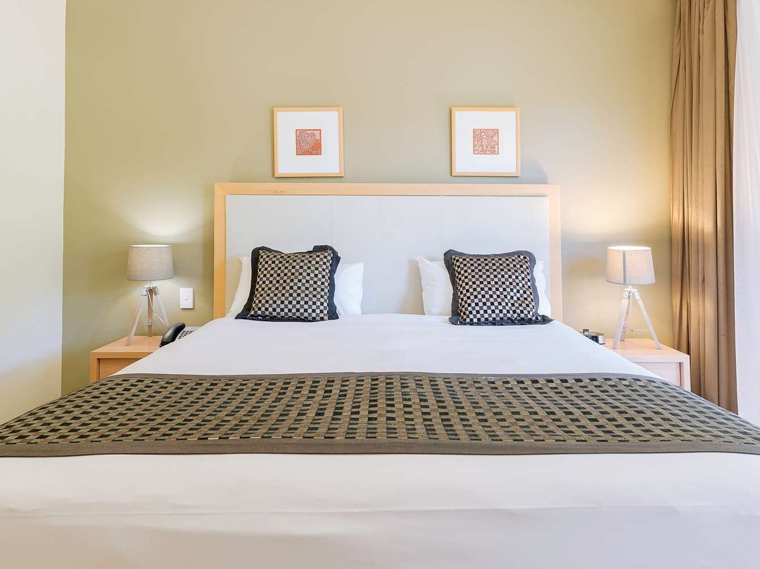 罗杰斯卡尔古利度假酒店主图