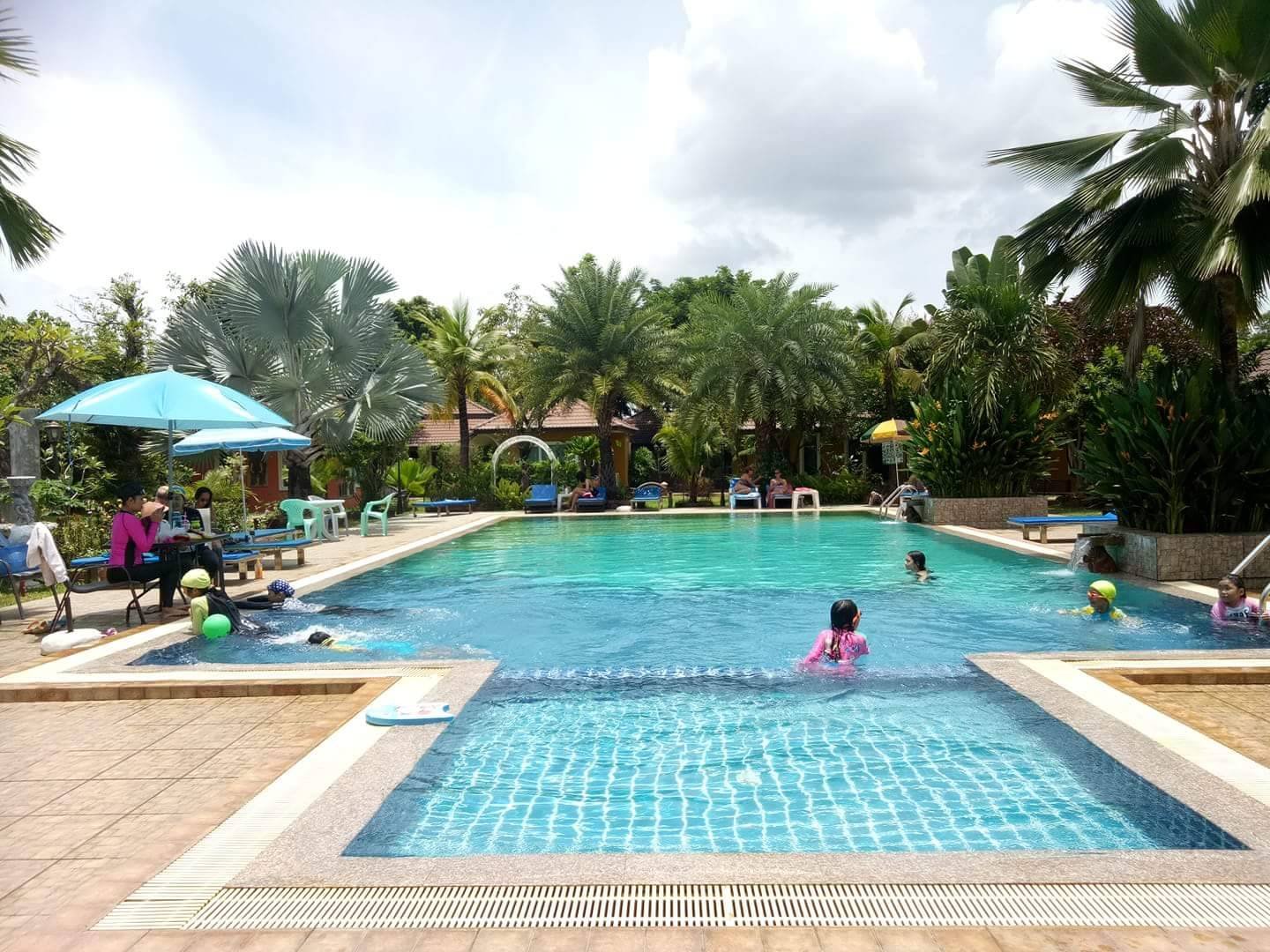 Park & Pool Resort-官方