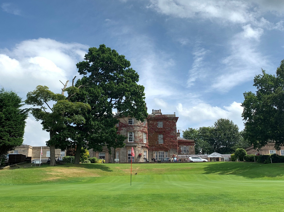 Shaw Hill Golf & Spa Hotel主图