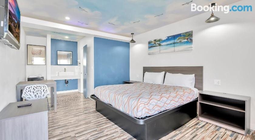 Trade Winds Motel主图