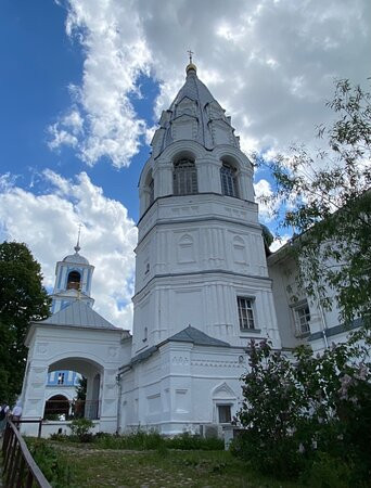 Church and Bell Tower Arkhangela Gavriila景点图片