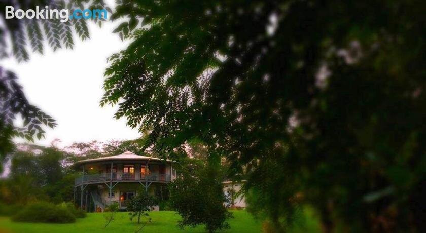 Tropical Round House Bed And Breakfast